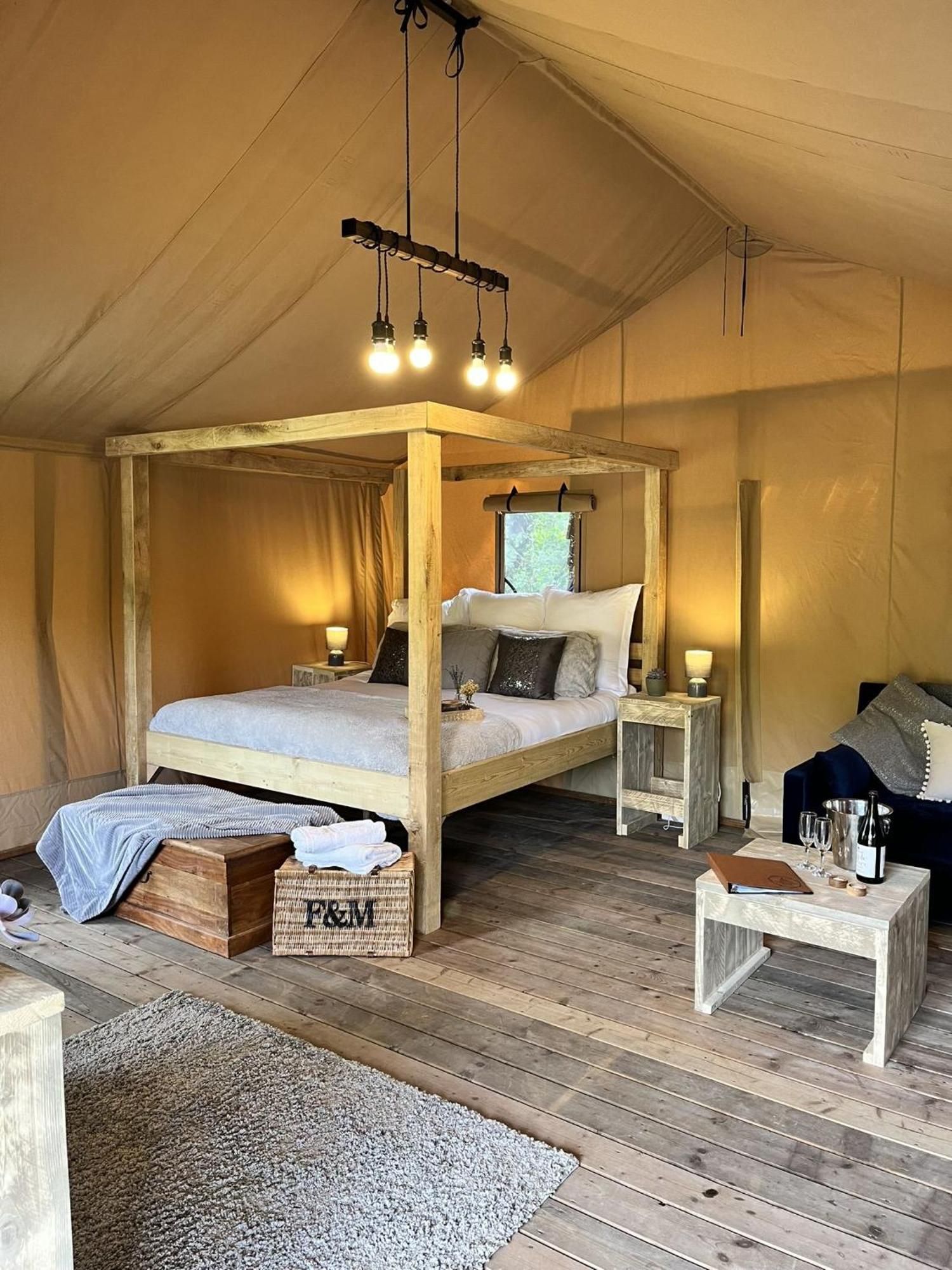 Teal Safari Tent Droitwich Exteriér fotografie